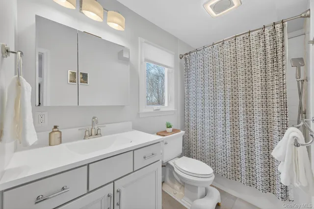 $539,000 | 5 Larch Court, Poughkeepsie, NY 12603