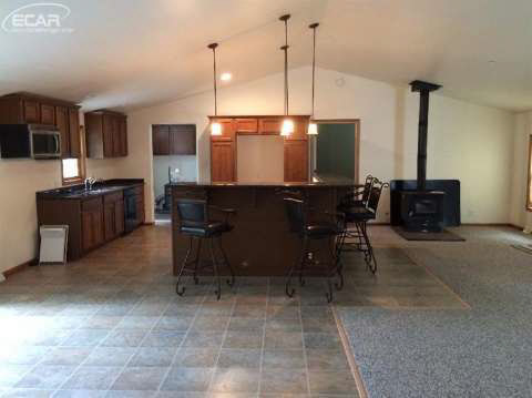 6370 Johnson Road Flushing, MI 48433 - Photo 19 of 38 20441258-18.JPG