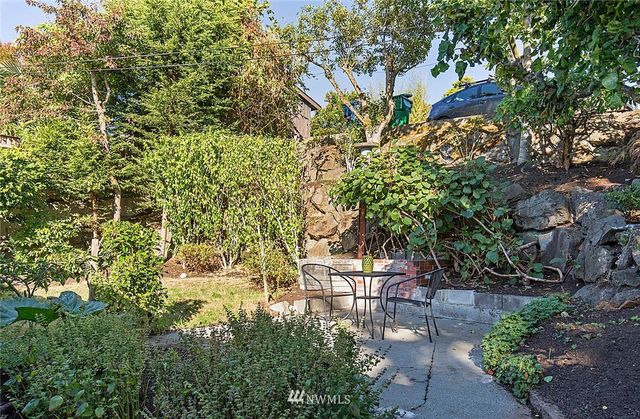 $868,000 | 3038 30th Avenue West, Seattle, WA 98199