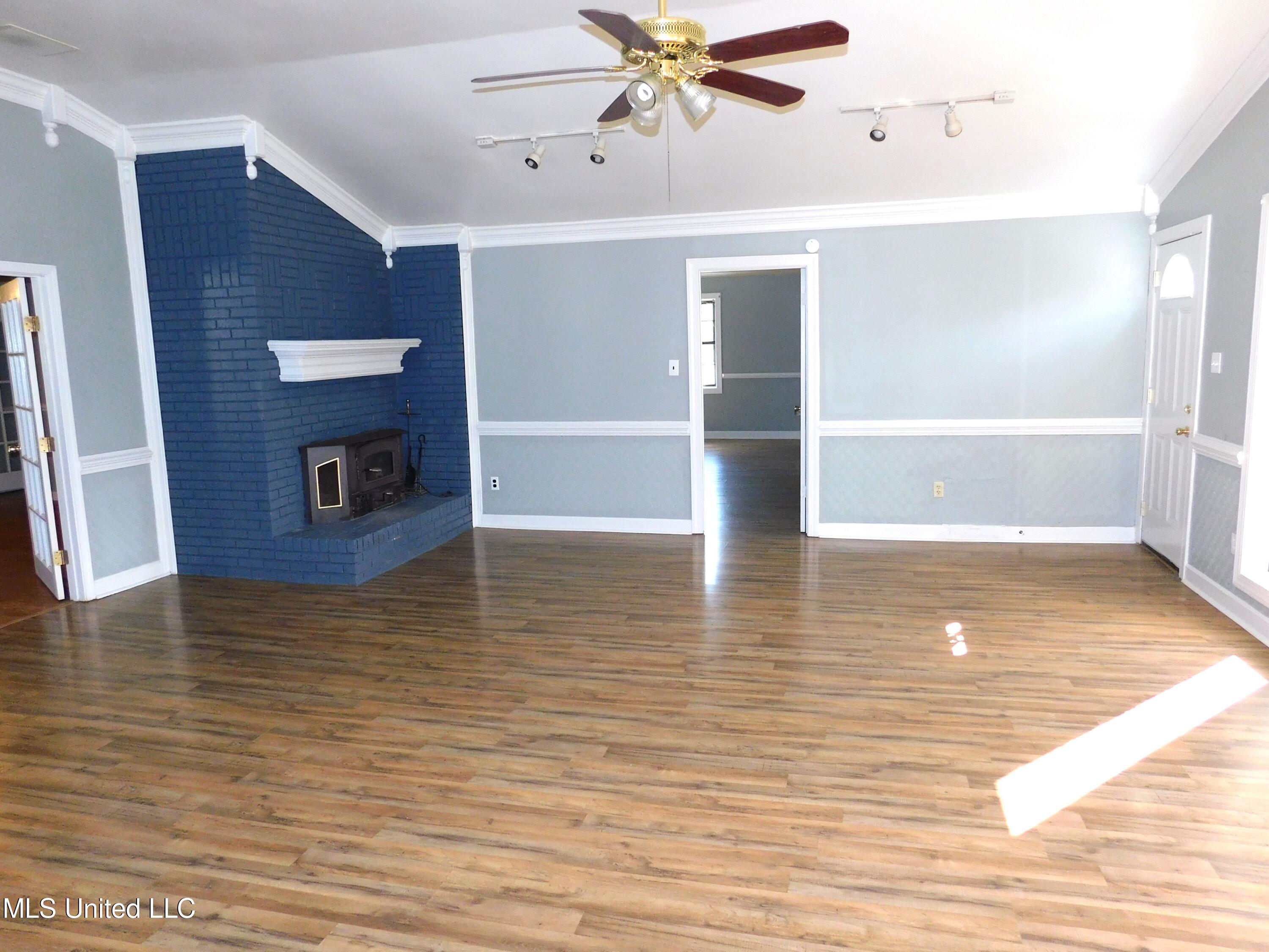 2128 North Red Banks Road North Byhalia, MS 38611 - Photo 5 of 21 DSCN3269