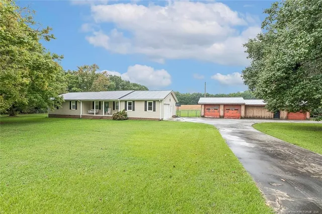 $1,800 | 3518 Lee Avenue, Sanford, NC 27332