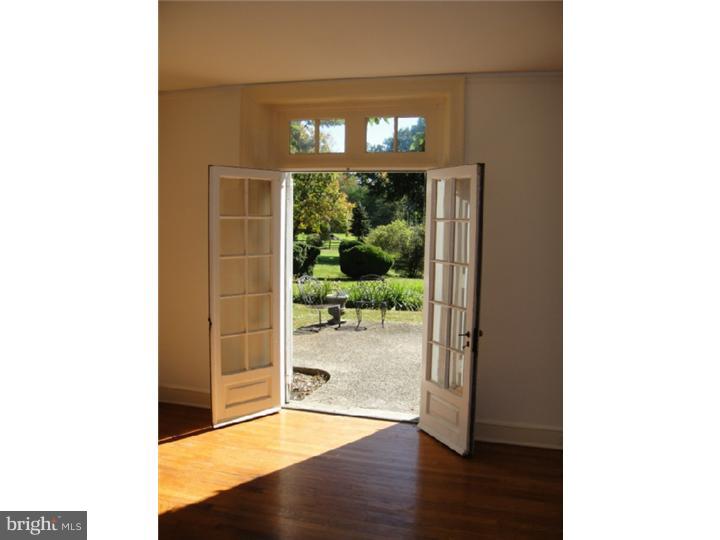 987 Providence Road Newtown Square, PA 19073 - Photo 11 of 20