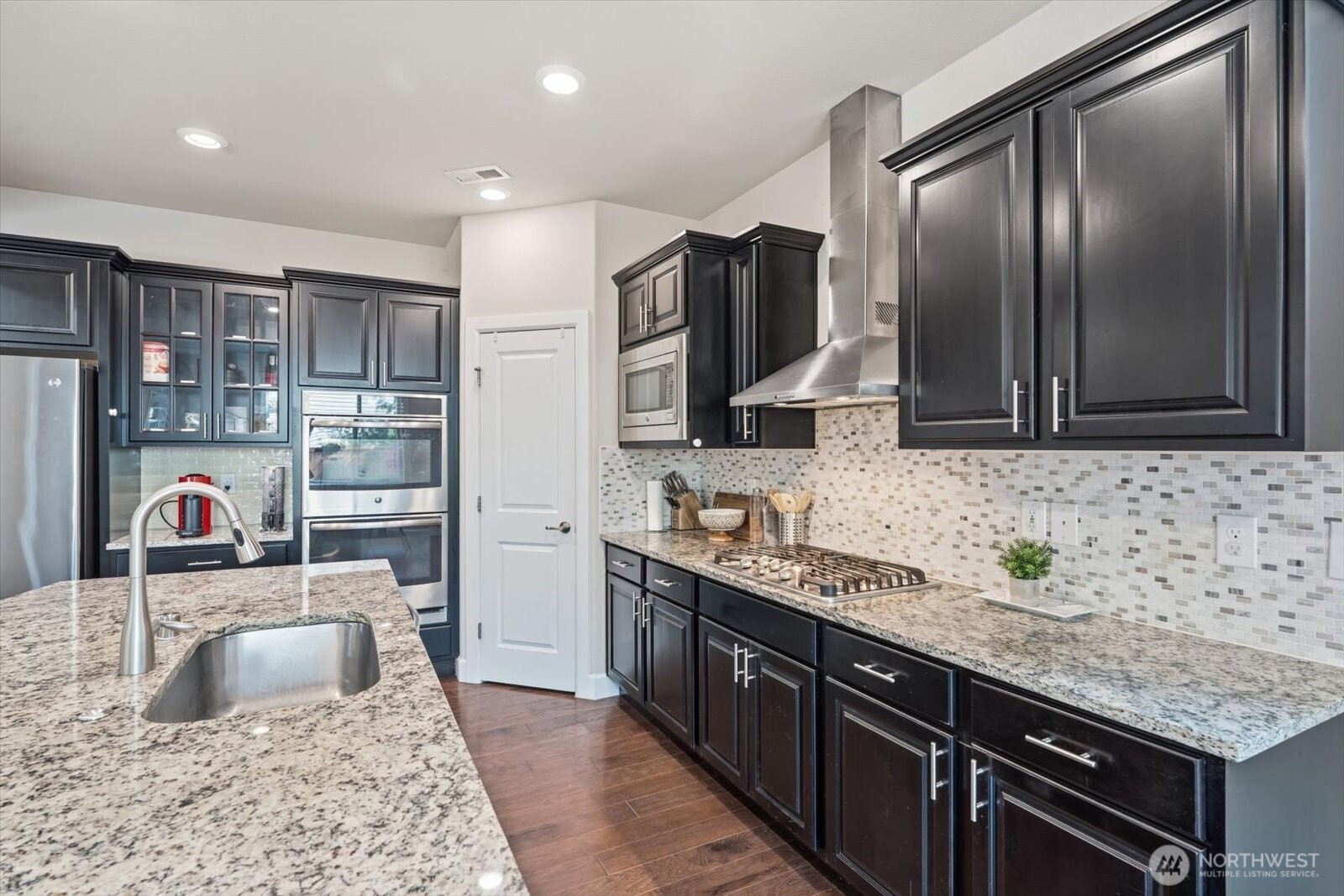 3917 174th Place Southeast Bothell, WA 98012 - Photo 14 of 37