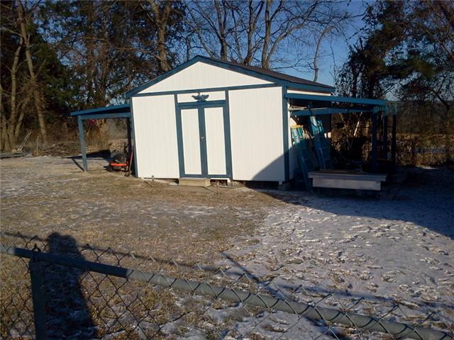 5061 Linwood Road Watertown, TN 37184 - Photo 4 of 20 16X16 SITE BUILT STORAGE BUILDING
