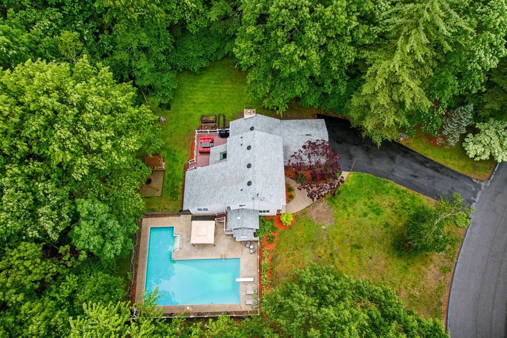 18 Fairview Farm Road Haverhill, MA 01832 - Photo 38 of 42 an aerial view of a house with a yard
