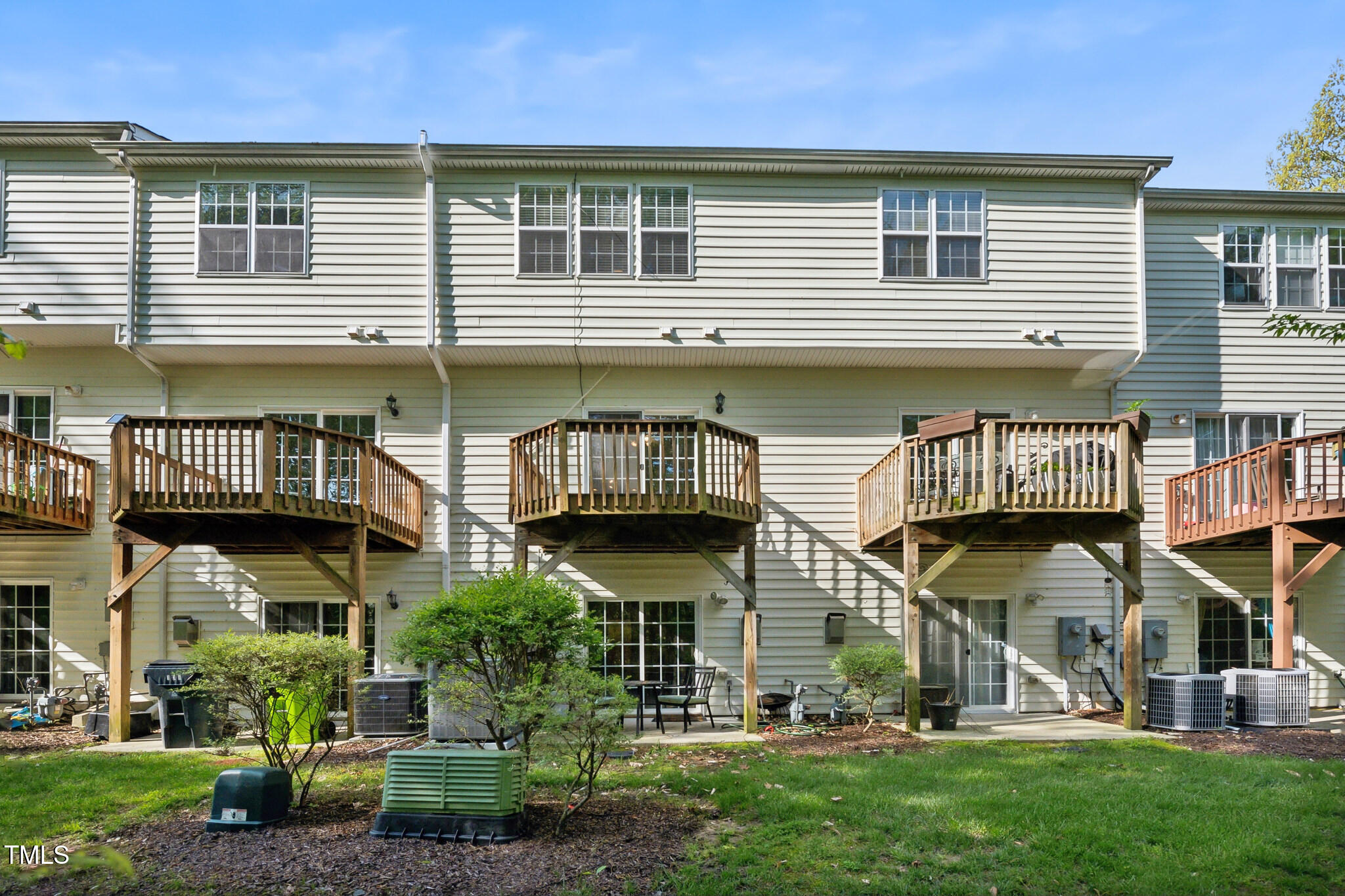 140 Cedar Elm Road Durham, NC 27713 - Photo 5 of 35 03_140_Cedar_Elm_Rd_Durham_NC_27713_USA-
