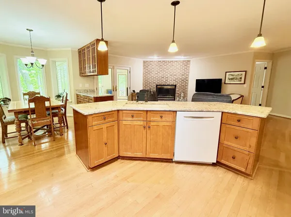 $899,900 | 44760 Joy Chapel Road, Hollywood, MD 20636