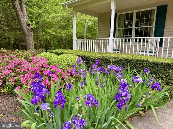 $899,900 | 44760 Joy Chapel Road, Hollywood, MD 20636