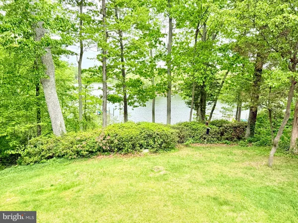 $899,900 | 44760 Joy Chapel Road, Hollywood, MD 20636
