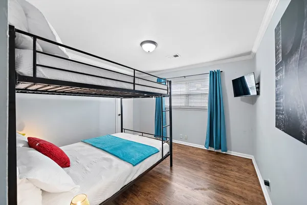 a bedroom with bunk bed