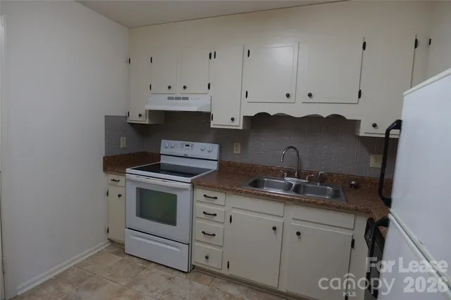 $850 | 1950 4th Street Northeast, Unit 6, Hickory, NC 28601