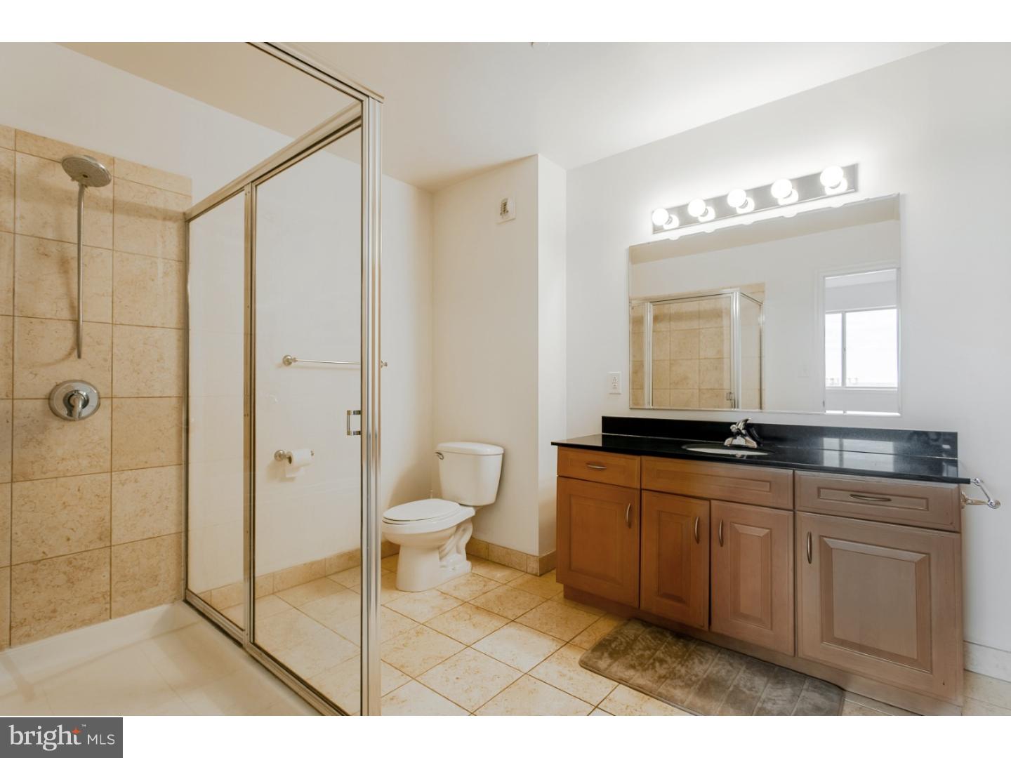 901 North Penn Street, Unit R1506 Philadelphia, PA 19123 - Photo 13 of 25 Master Bathroom