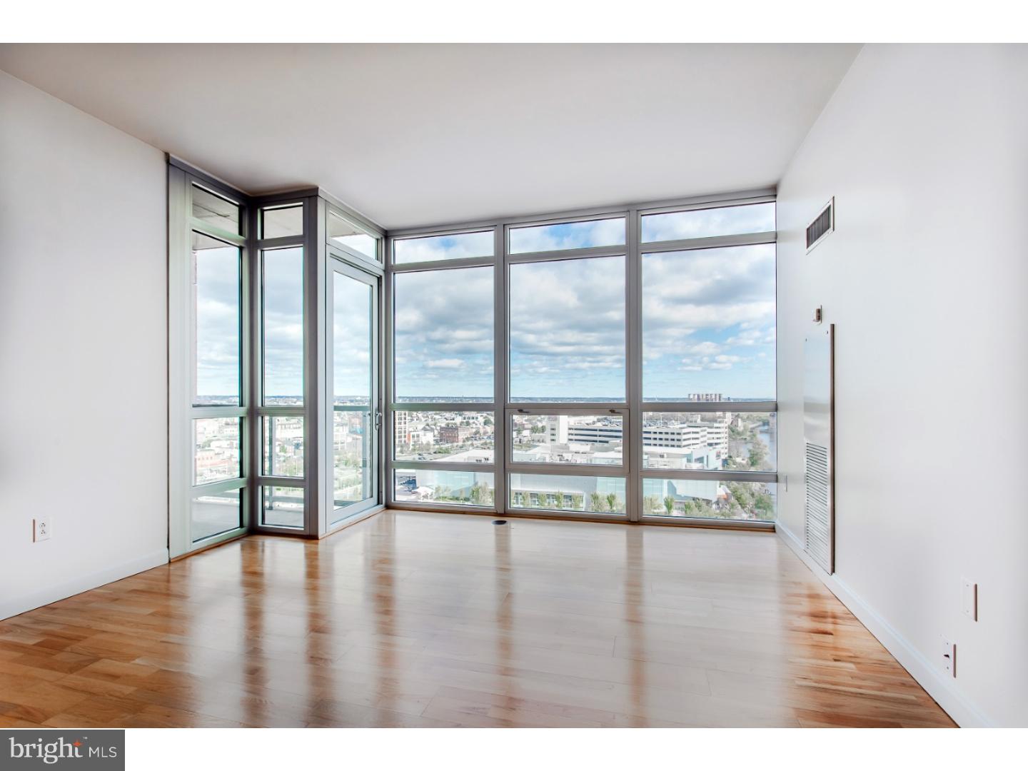 901 North Penn Street, Unit R1506 Philadelphia, PA 19123 - Photo 5 of 25 Living Room