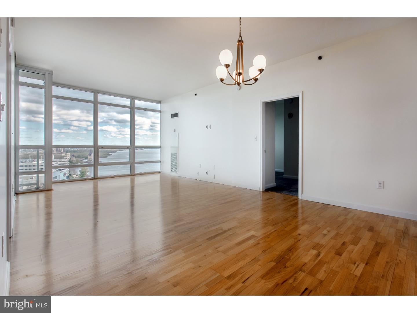 901 North Penn Street, Unit R1506 Philadelphia, PA 19123 - Photo 7 of 25 Dining Room