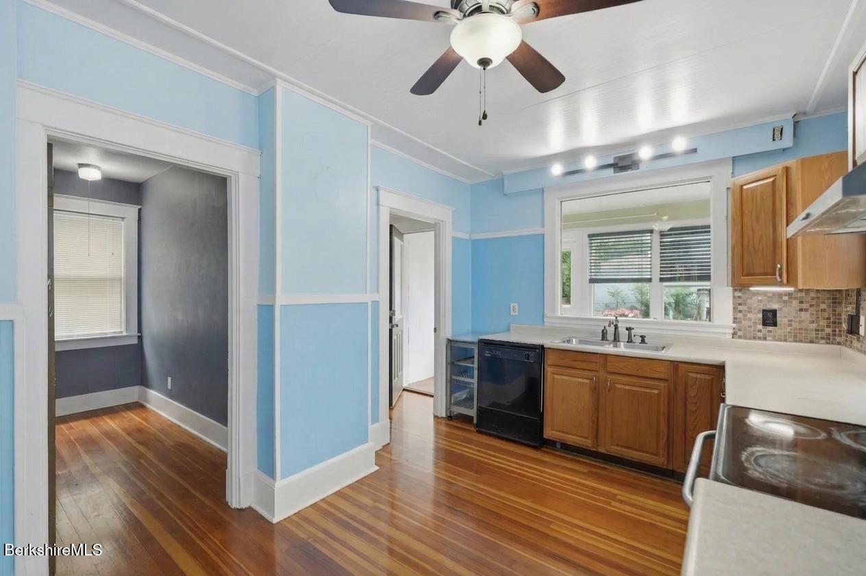 34 Holmes Road Pittsfield, MA 01201 - Photo 21 of 48 Kitchen