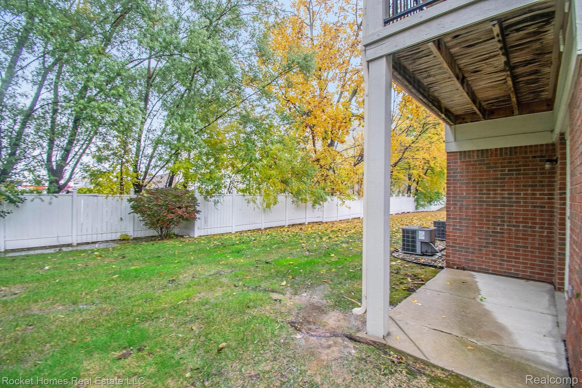 34086 Utica Road, Unit 23 Fraser, MI 48026 - Photo 20 of 24 191031 Thompson 34086 Utica Road_35.jpg