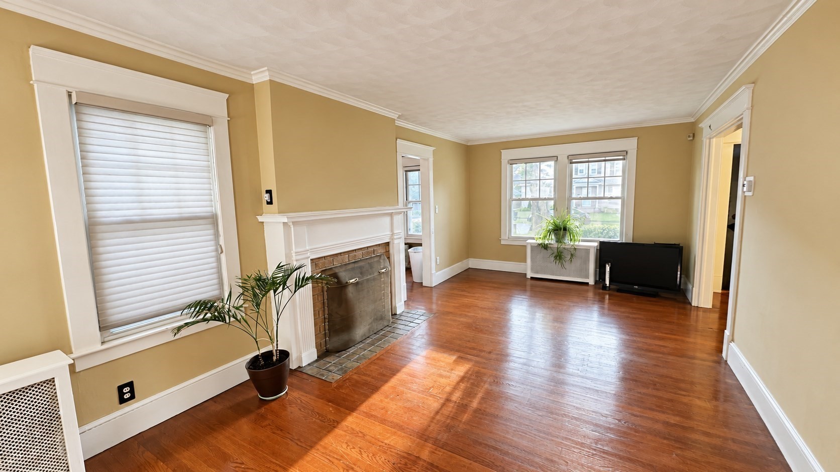 25 Wexford Street Springfield, MA 01118 - Photo 10 of 42 Gallery Image 10