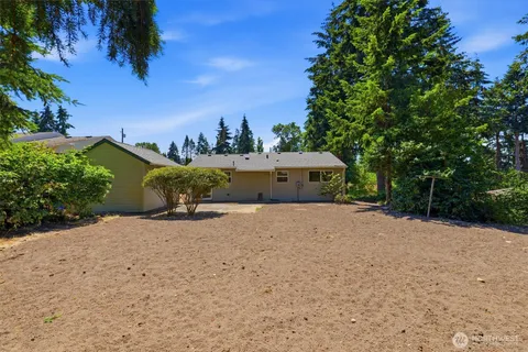 $429,950 | 842 Southwest 305th Street, Federal Way, WA 98023