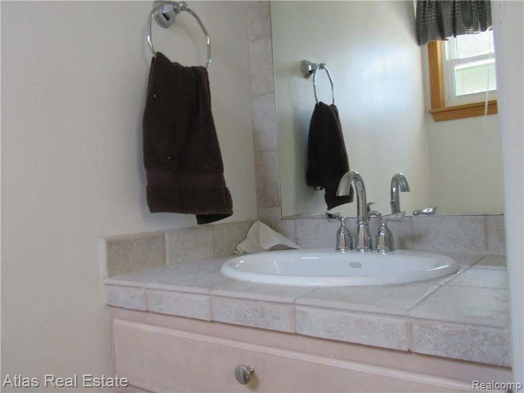 4437 Belsay Road Grand Blanc, MI 48439 - Photo 9 of 15 bathroom 2.JPG