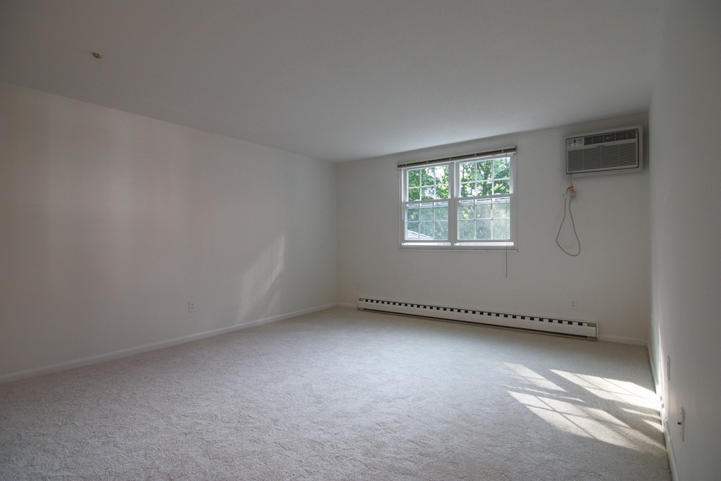 77 Leonard Road, Unit 77 Boxborough, MA 01719 - Photo 3 of 13