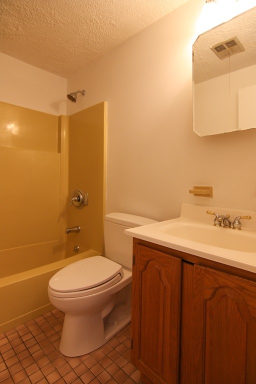 77 Leonard Road, Unit 77 Boxborough, MA 01719 - Photo 9 of 13