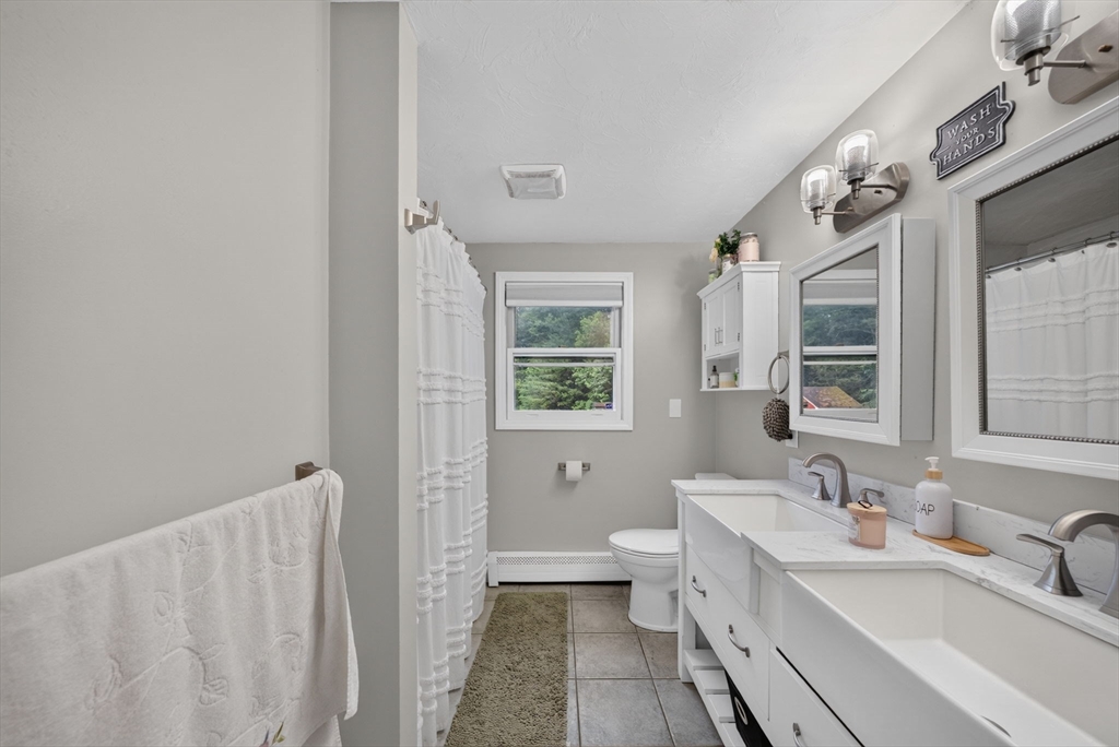 112 Bond Road Charlton, MA 01507 - Photo 24 of 40