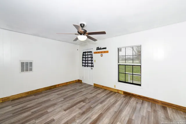 $1,150 | 429 Palo Alto Drive, Von Ormy, TX 78073