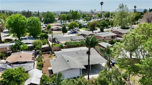 $3,200 | 8842 Mentone Place, Riverside, CA 92503