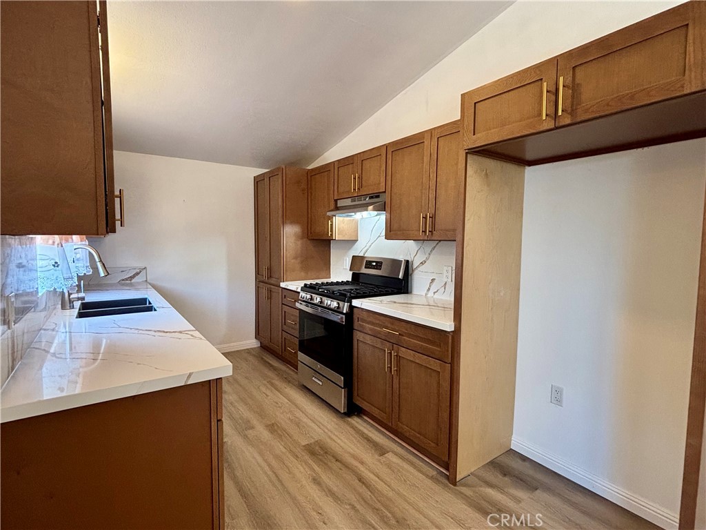 8842 Mentone Place Riverside, CA 92503 - Photo 7 of 15