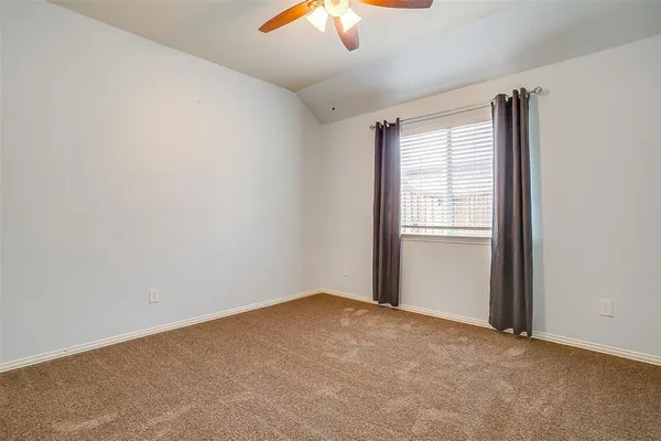 $2,150 | 1721 Castle Creek Drive, Little Elm, TX 75068