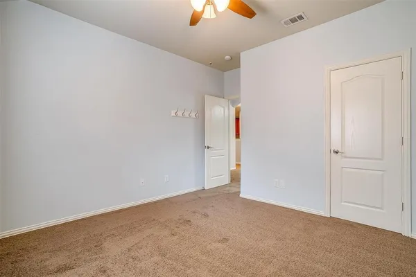 $2,150 | 1721 Castle Creek Drive, Little Elm, TX 75068