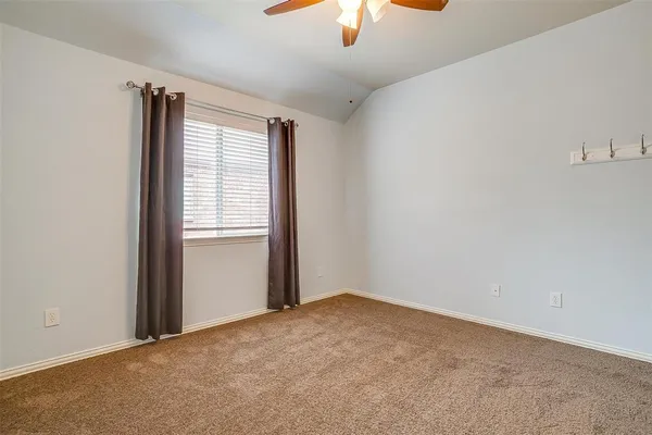 $2,150 | 1721 Castle Creek Drive, Little Elm, TX 75068