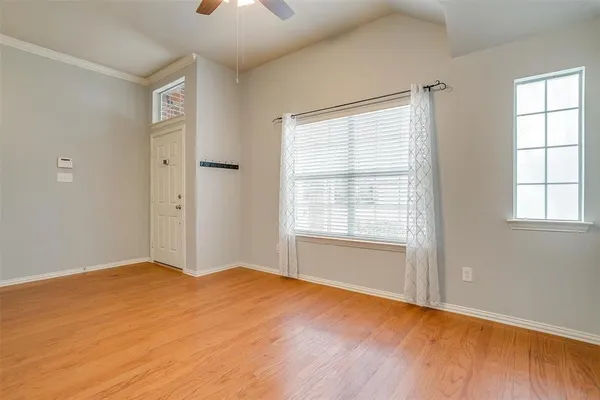 $2,150 | 1721 Castle Creek Drive, Little Elm, TX 75068