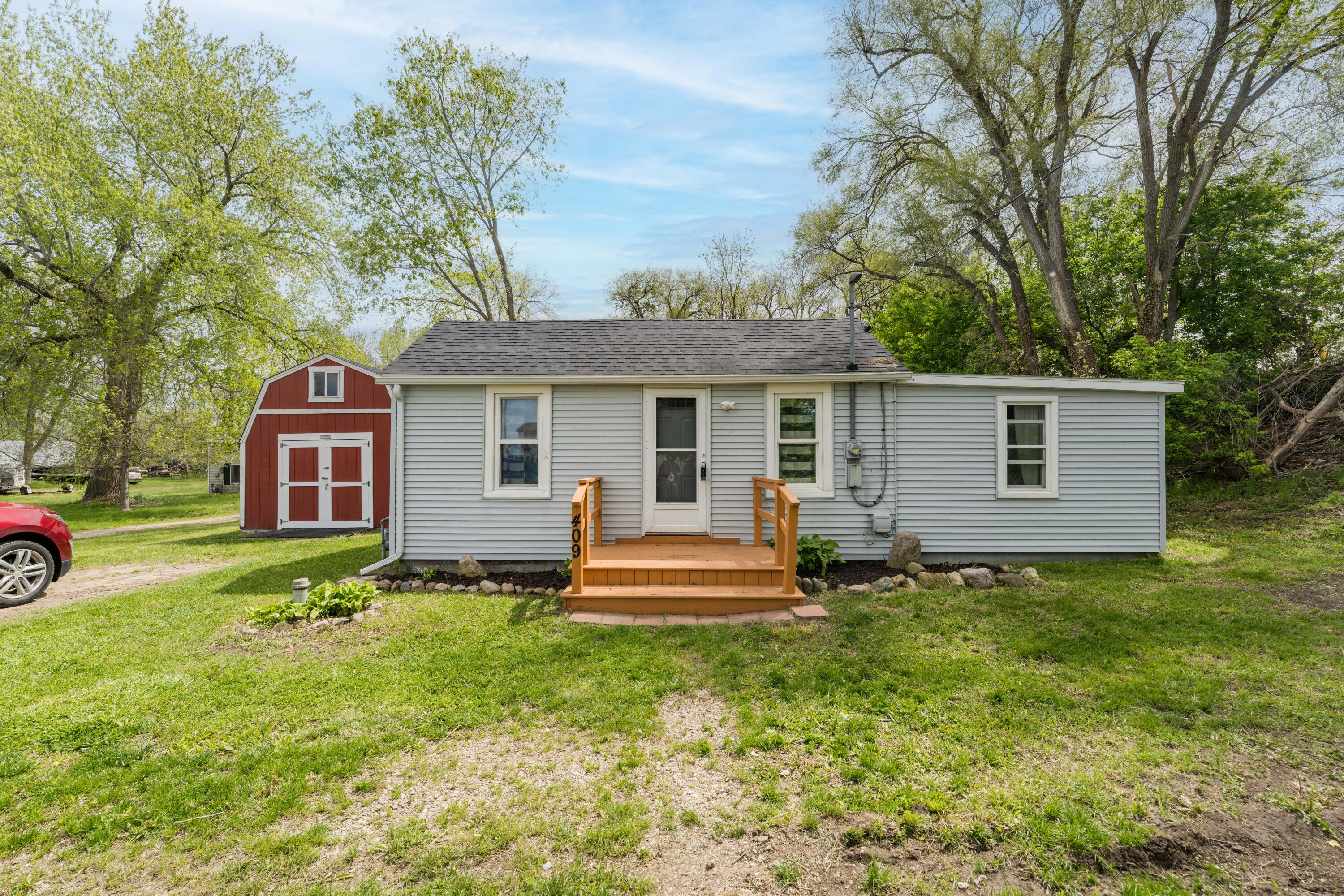 409 River Road Plainwell, MI 49080 - Photo 16 of 23 DSC08071-Edit