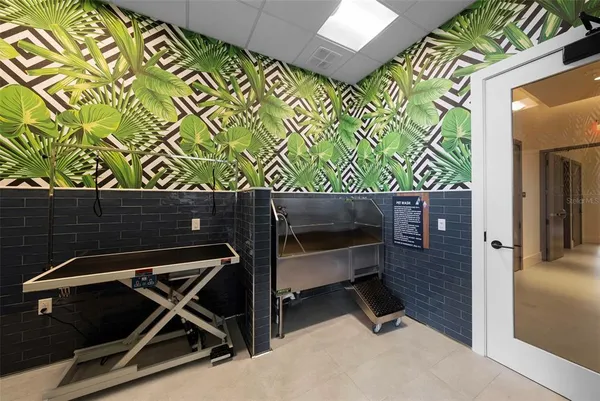 $11,000 | 275 1st Avenue South, Unit 1202, St. Petersburg, FL 33701