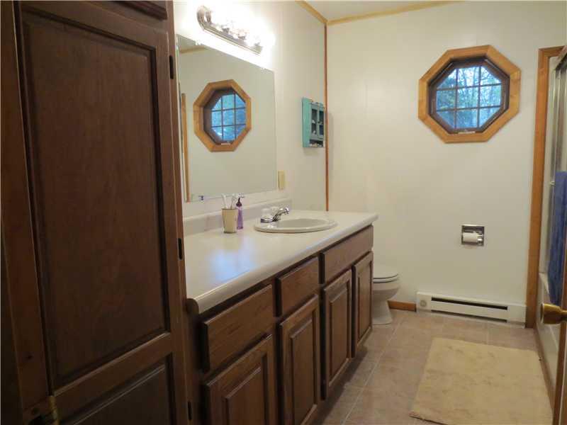 879 Freeport Road Freeport, PA 16229 - Photo 12 of 23 Full Bath. Main floor bath.