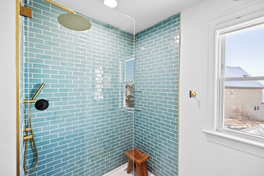 7 Old Colony Road Hull, MA 02045 - Photo 23 of 35 Gallery Image 23