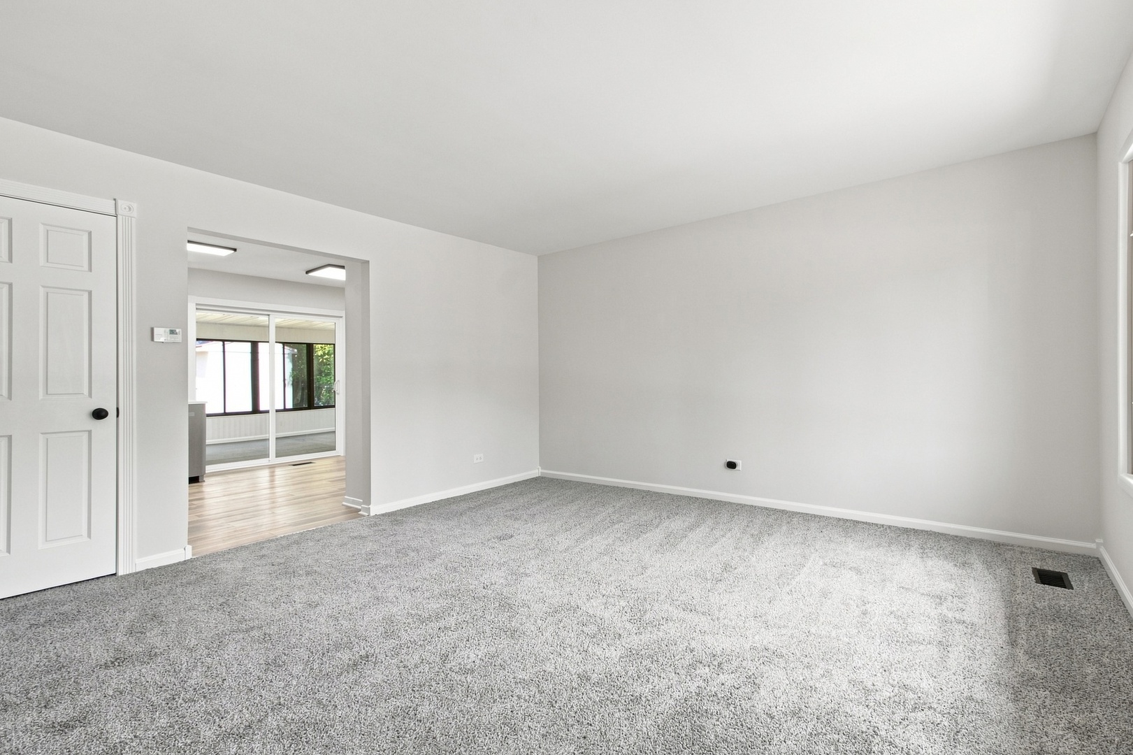 5184 Deerpath Road Oak Forest, IL 60452 - Photo 4 of 24 Gallery Image 4
