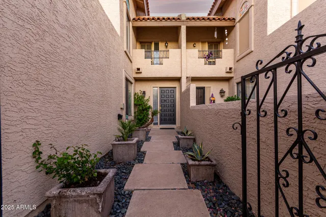 a view of empty room