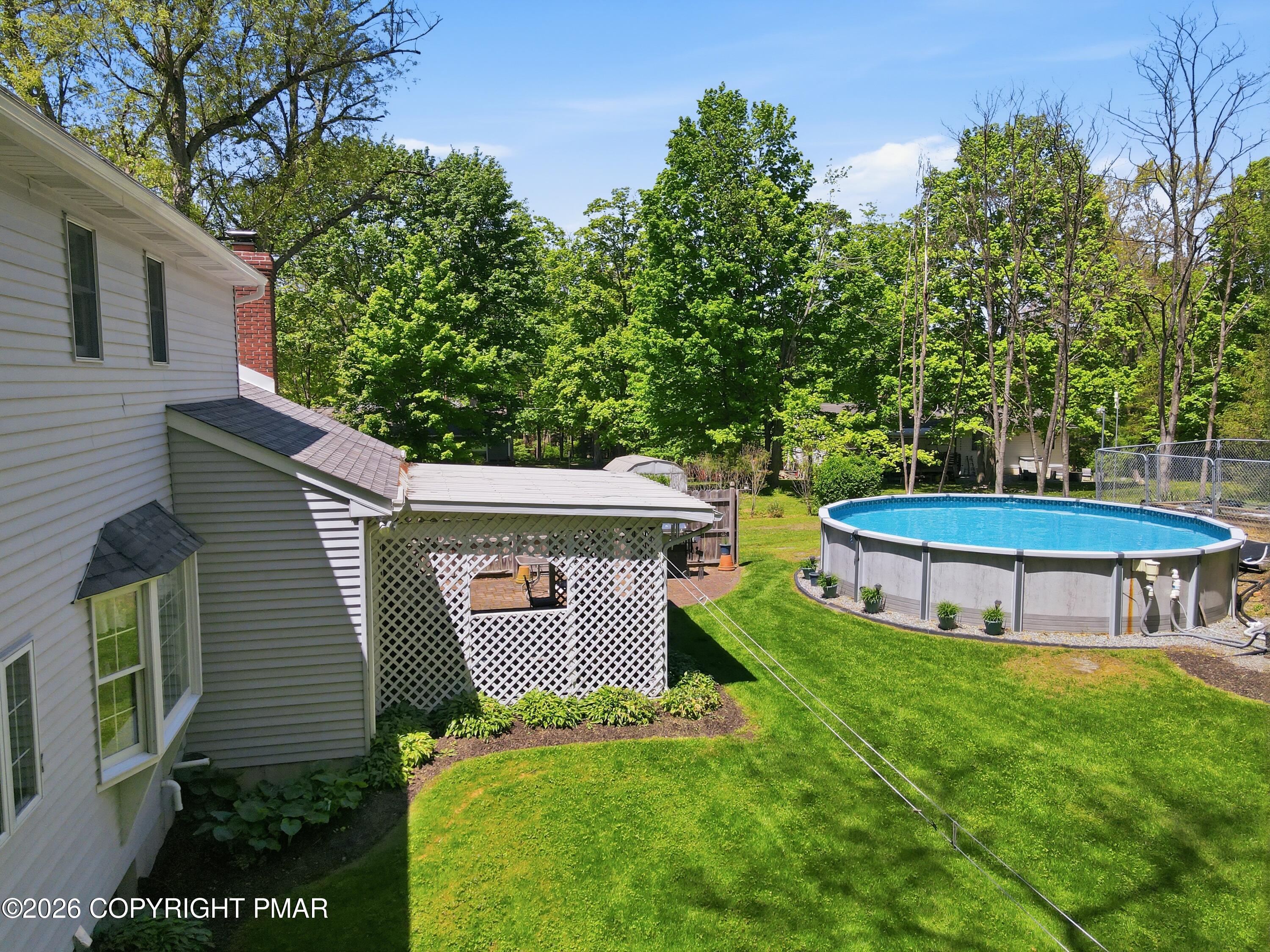 14 Minsi Road Delaware Water Gap, PA 18327 - Photo 45 of 75 14 Back (6)