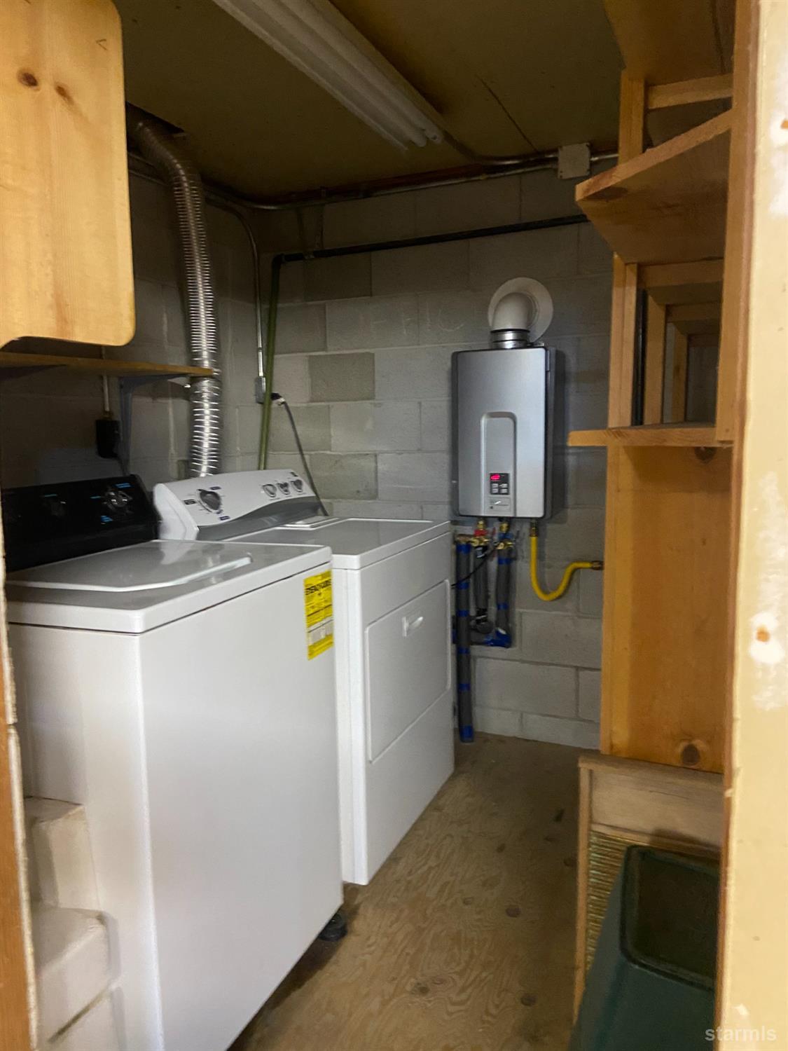 1085 Cooks Spur Road Twin Bridges, CA 95735 - Photo 30 of 30 a view of utility room