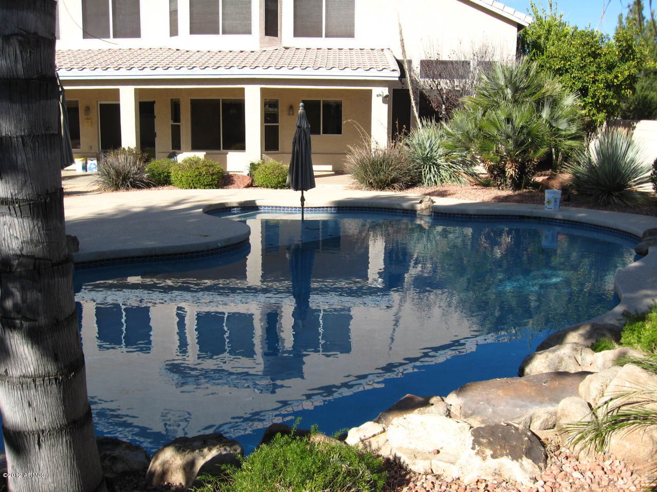 2187 East Victor Road Gilbert, AZ 85296 - Photo 26 of 32 Play Pool