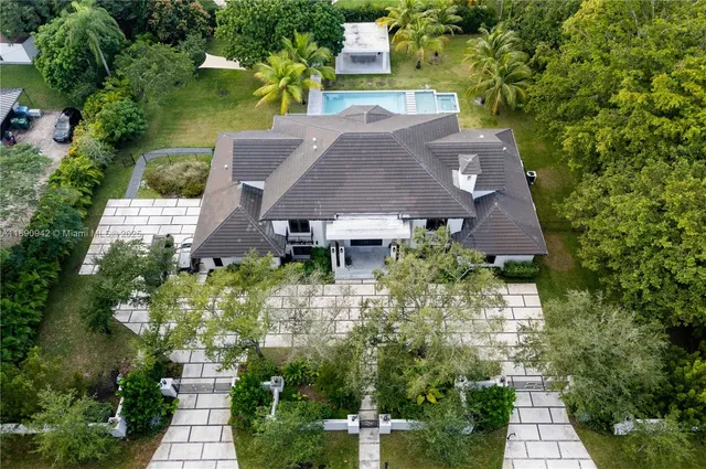 $45,000 | 11200 Southwest 60th Avenue, Pinecrest, FL 33156