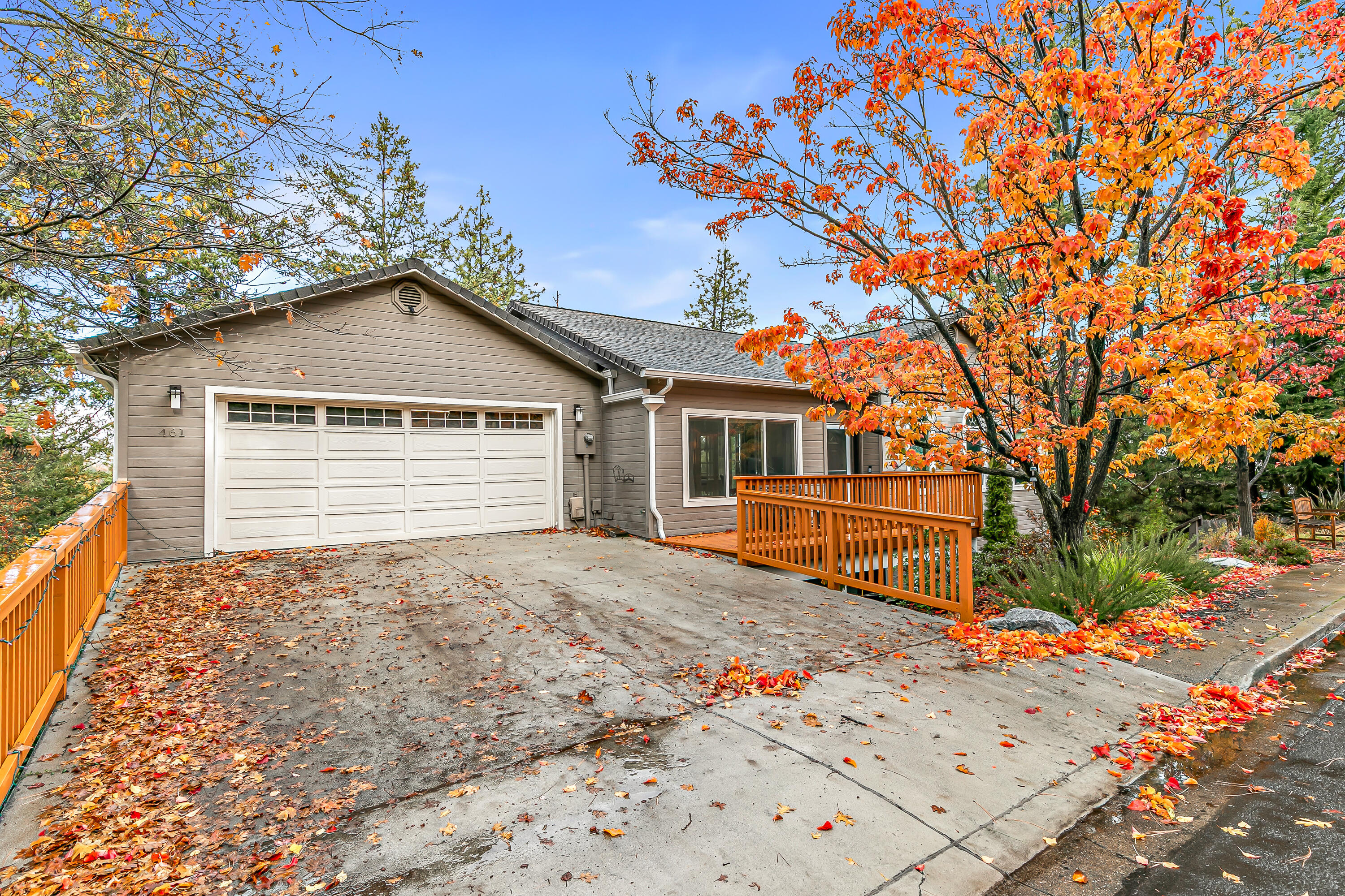 461 Waterline Road Ashland, OR 97520 - Photo 33 of 34 9R9A8549