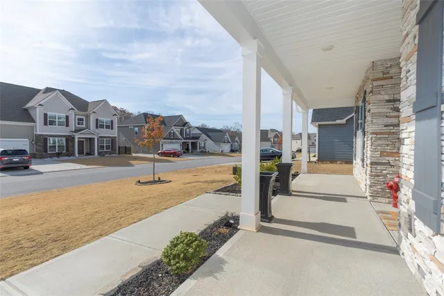 $589,000 | 333 Carriage Hl Drive, Easley, SC 29642