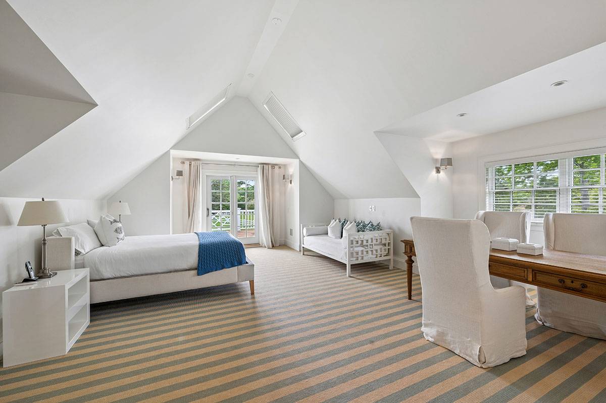 1 Green Hollow Road East Hampton, NY 11937 - Photo 18 of 36