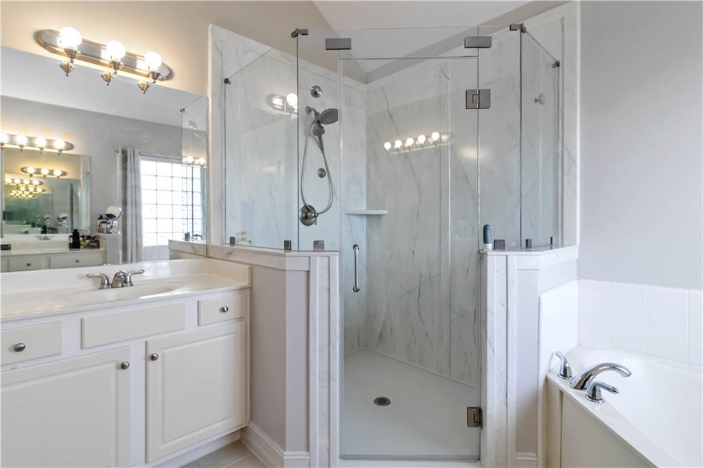 2450 Vivian Circle Decatur, GA 30030 - Photo 23 of 33