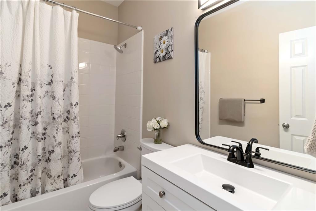 2450 Vivian Circle Decatur, GA 30030 - Photo 26 of 33