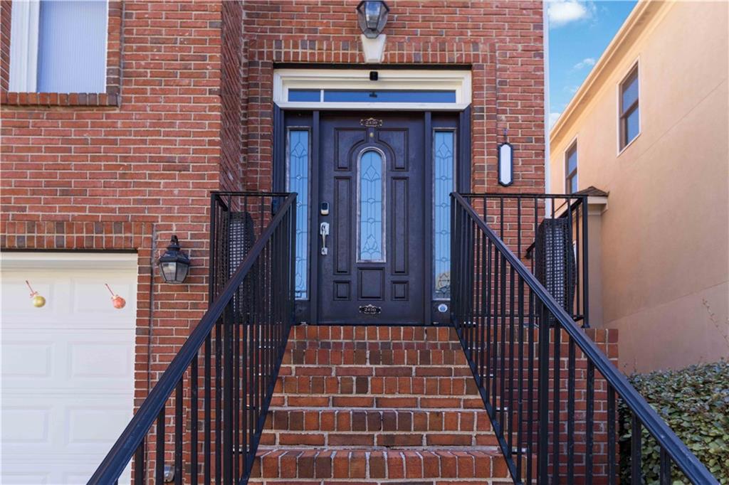 2450 Vivian Circle Decatur, GA 30030 - Photo 4 of 33