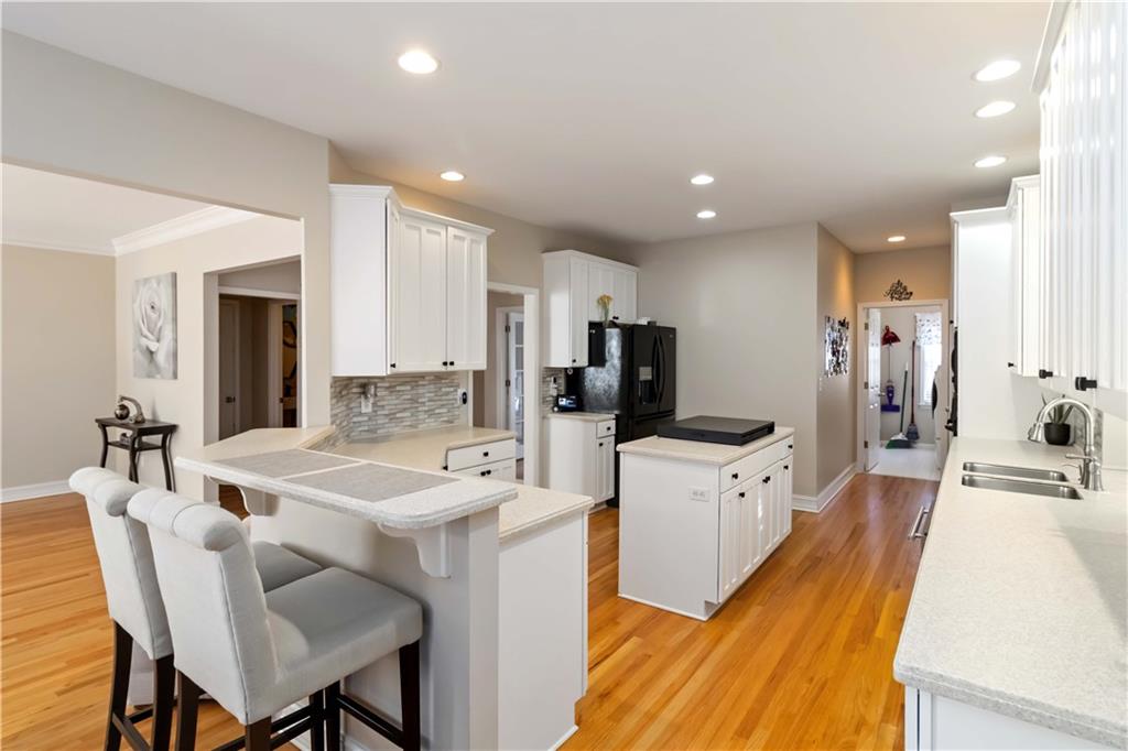 2450 Vivian Circle Decatur, GA 30030 - Photo 9 of 33